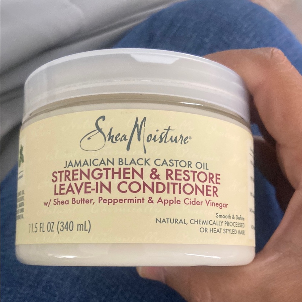 NIB SheaMoisture Leave-In Conditioner
